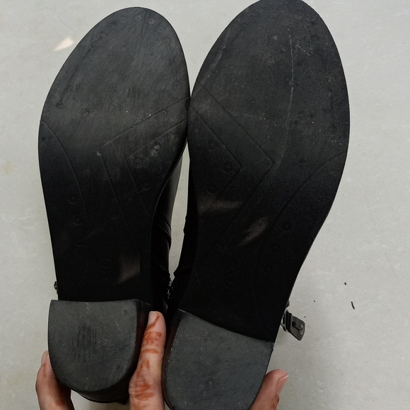 Long Shoes - Picture 5 of 10